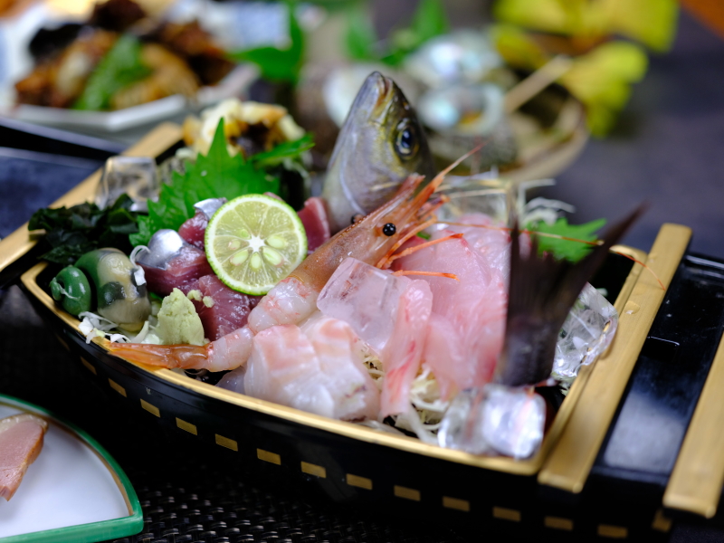 釣り好き集まれ～寿し友旅館